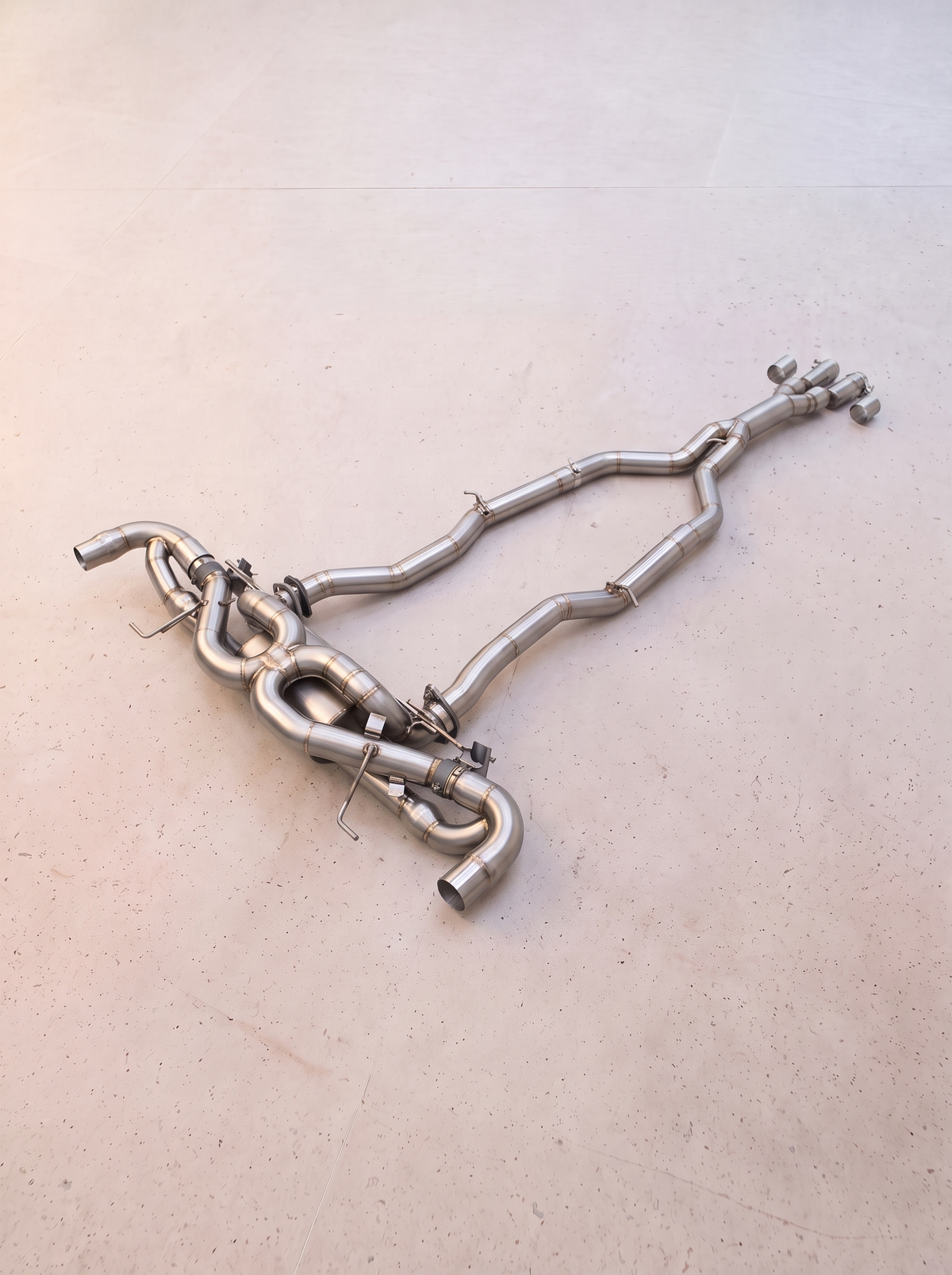 Ligne d'échappement inox à clapets ROG pour Aston Martin DB11 V12 5.2