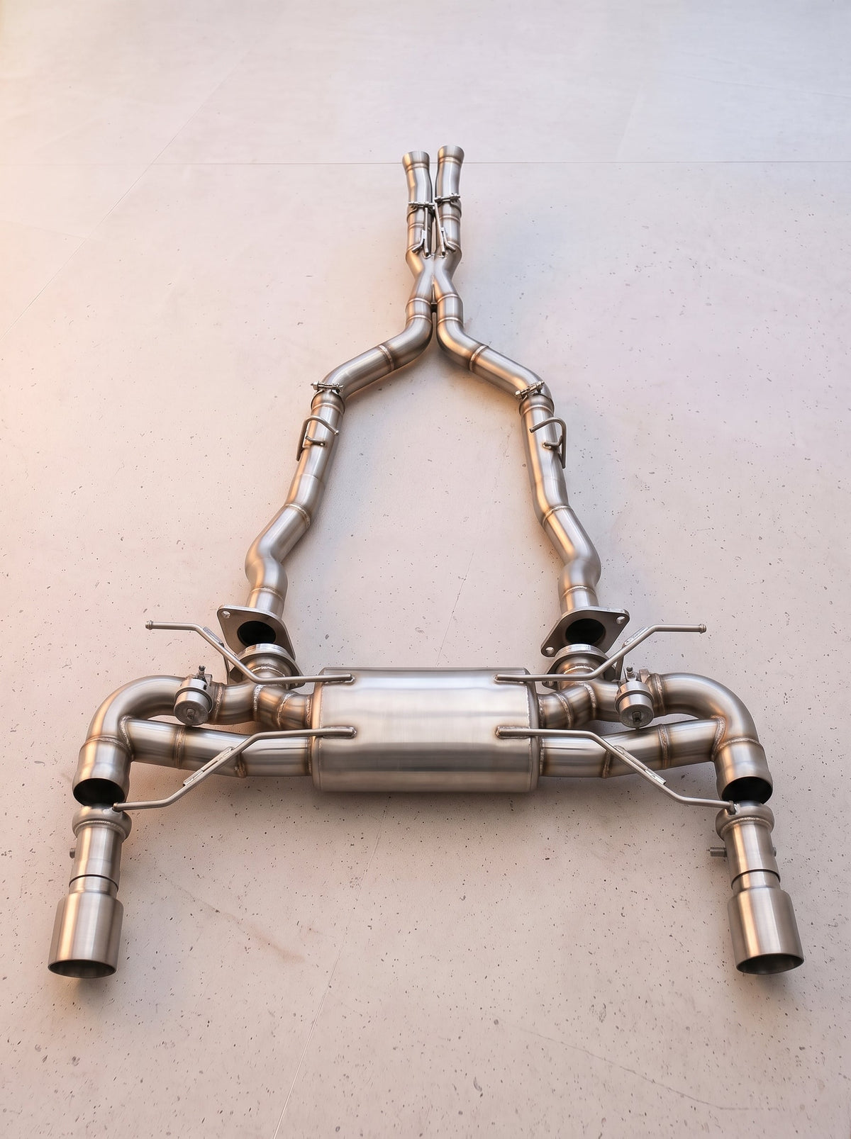 Ligne d'échappement à clapets ROG pour Aston Martin DBS V12