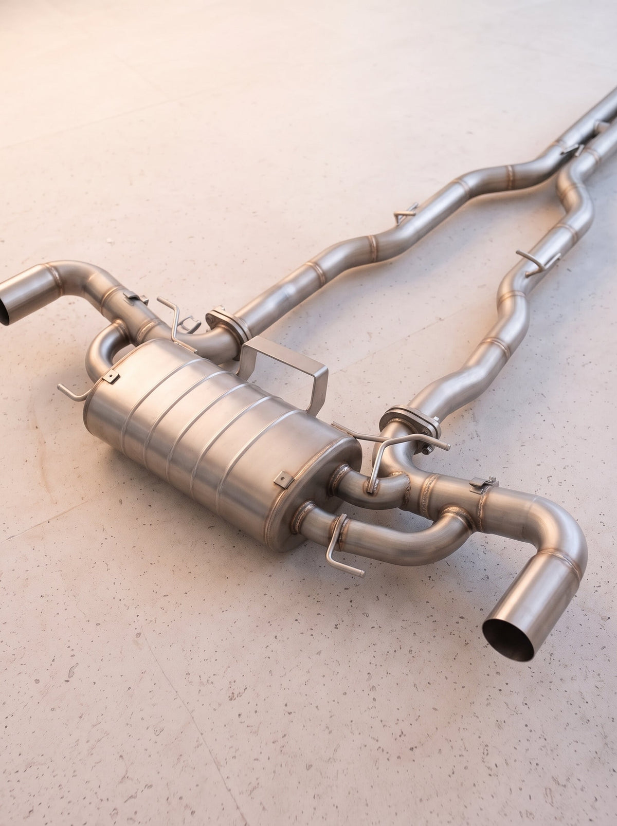 Ligne d'échappement à clapets ROG pour Aston Martin DBX V8