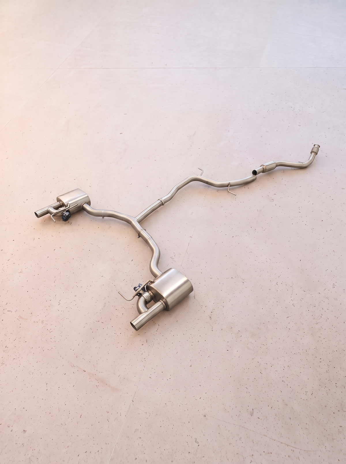 Ligne d'échappement inox à clapets ROG pour Audi A5 B10 2.0 TFSI