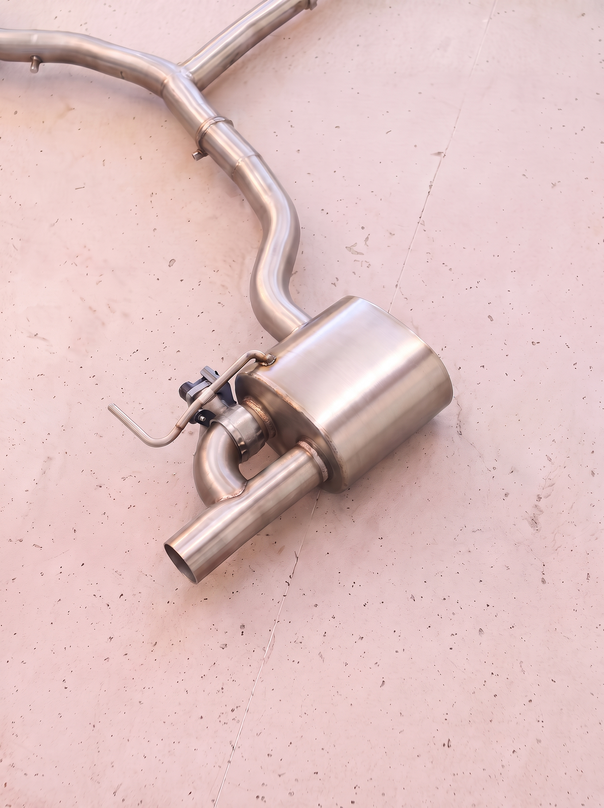 Silencieux arrière inox de la ligne d'échappement ROG pour Audi A5 B10 2.0 TFSI