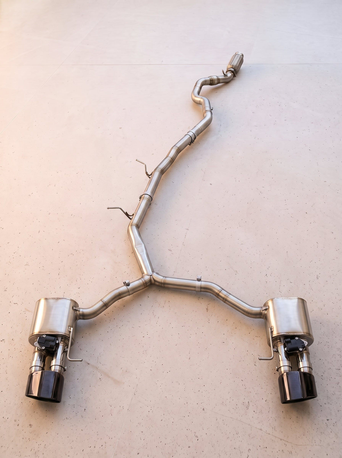 Ligne d'échappement à clapets ROG pour Audi Q3 F3