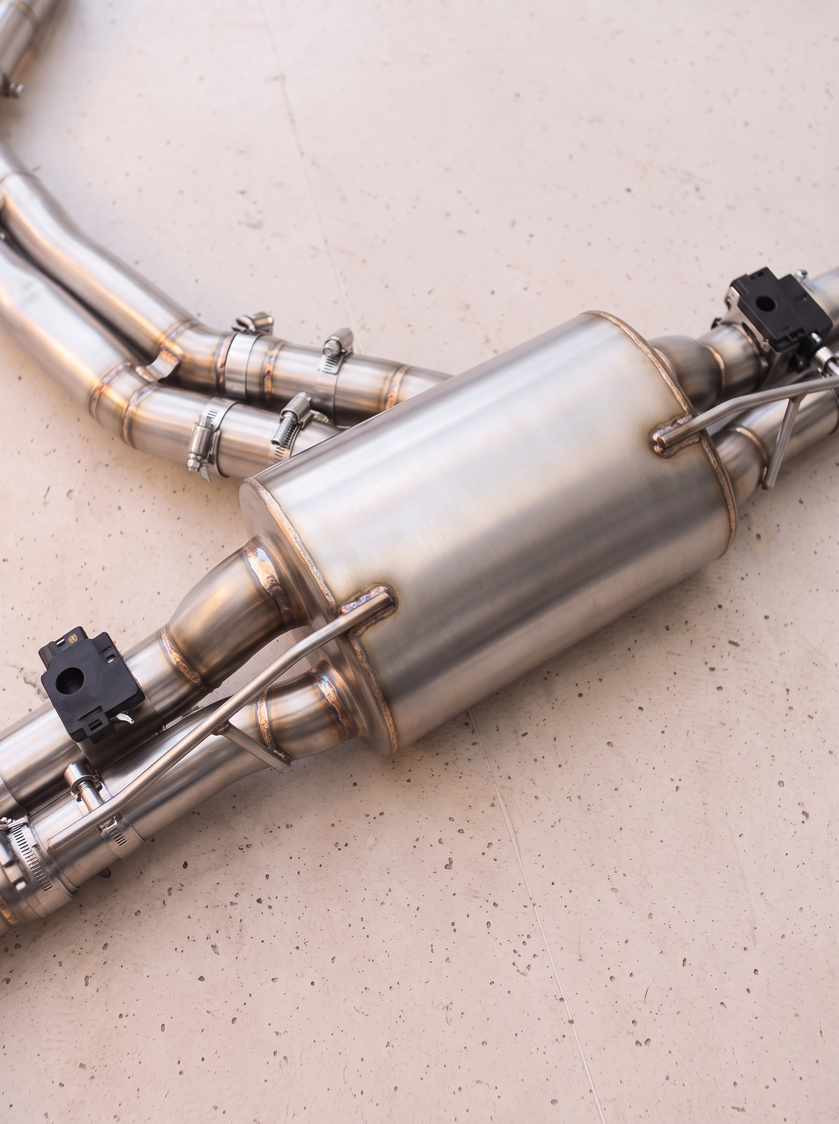 Silencieux arrière inox de la ligne d'échappement ROG pour Audi RS Q8 4M 4.0 TFSI V8