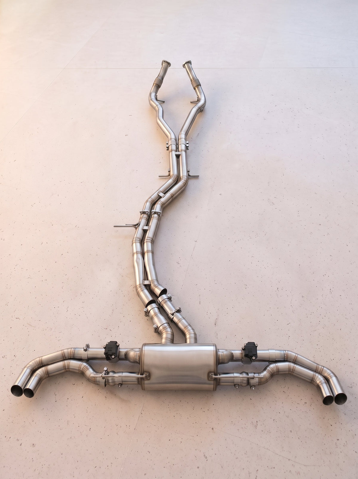 Ligne d'échappement à clapets ROG pour Audi RSQ3 F3