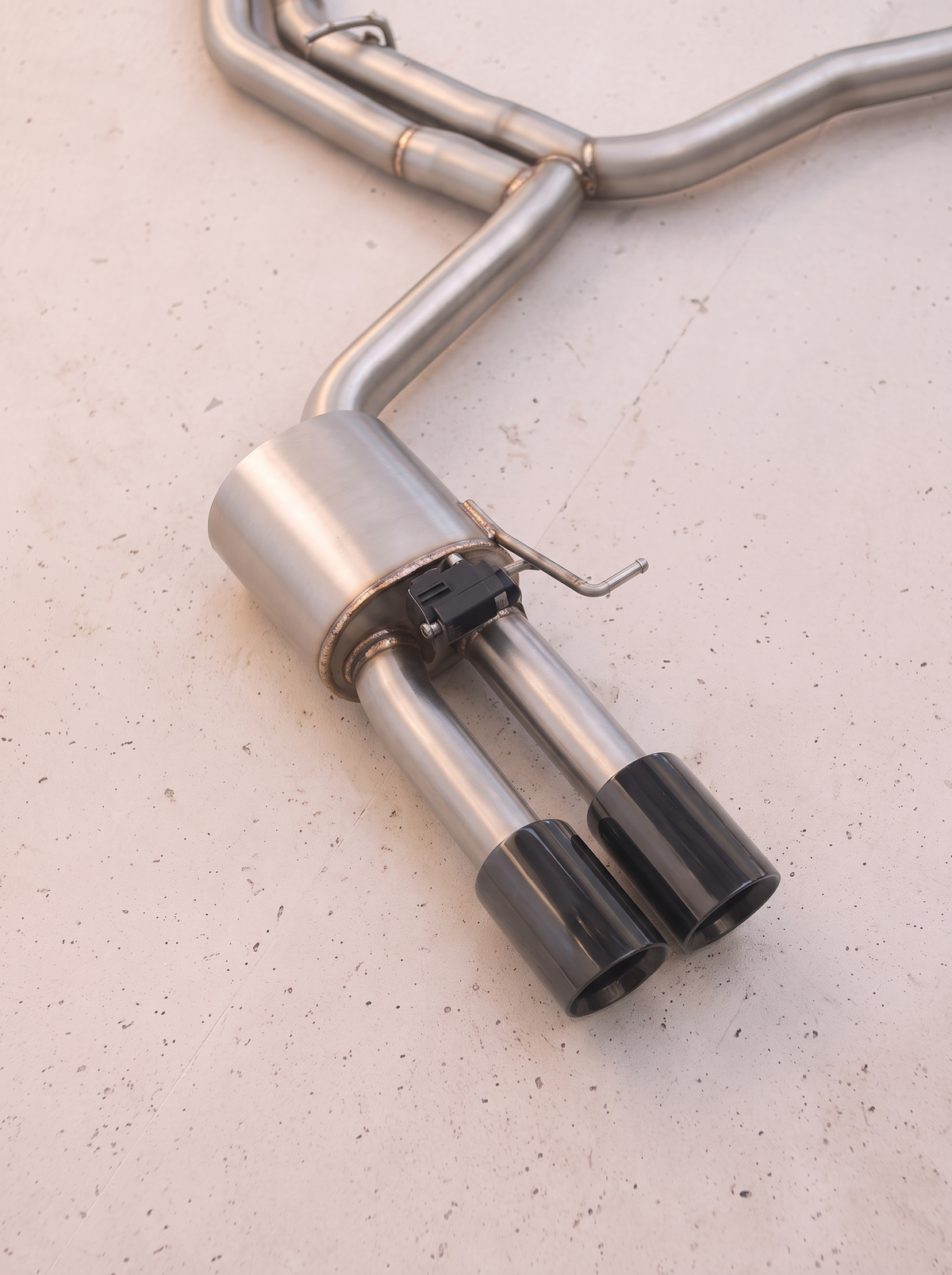 Silencieux arrière inox de la ligne d'échappement ROG pour Audi S8 D5 4.0 TFSI V8