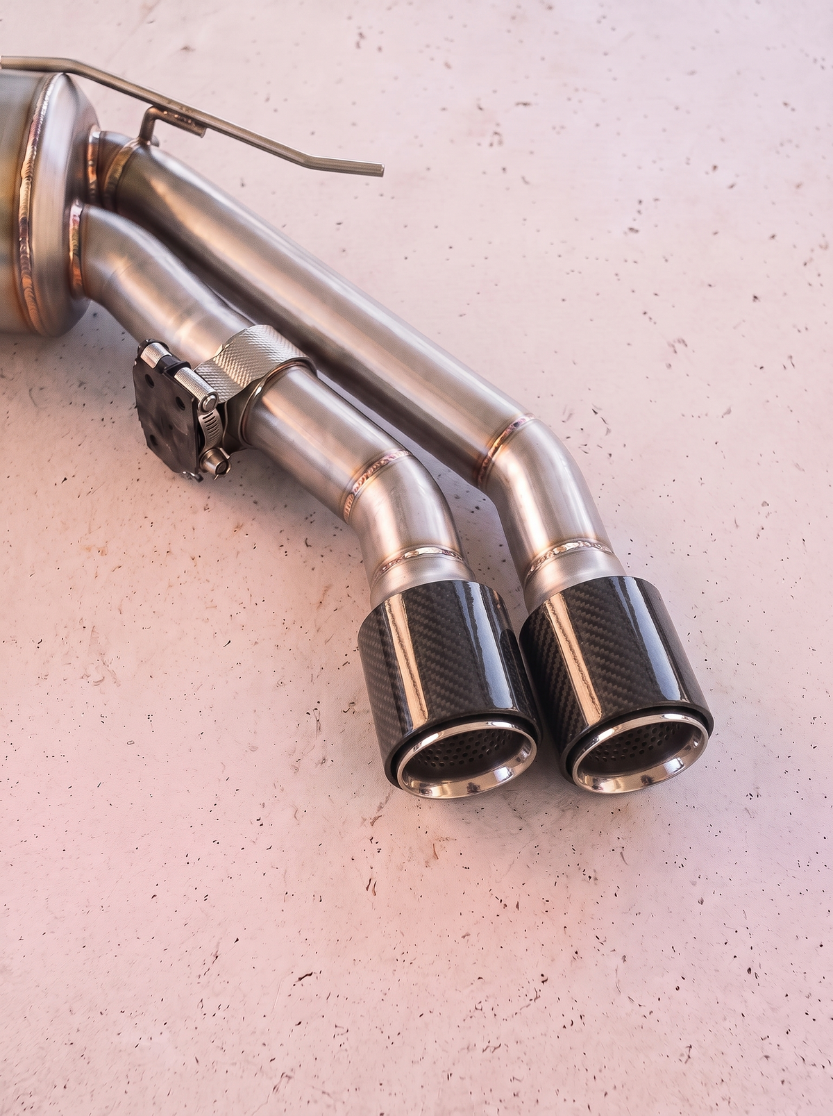 Silencieux arrière inox de la ligne d'échappement ROG pour Audi TT 8S 2.0 TFSI