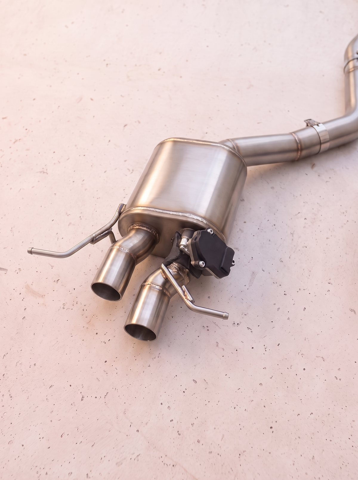 Silencieux arrière inox de la ligne d'échappement ROG pour Bentley Continental GT W12 6.0