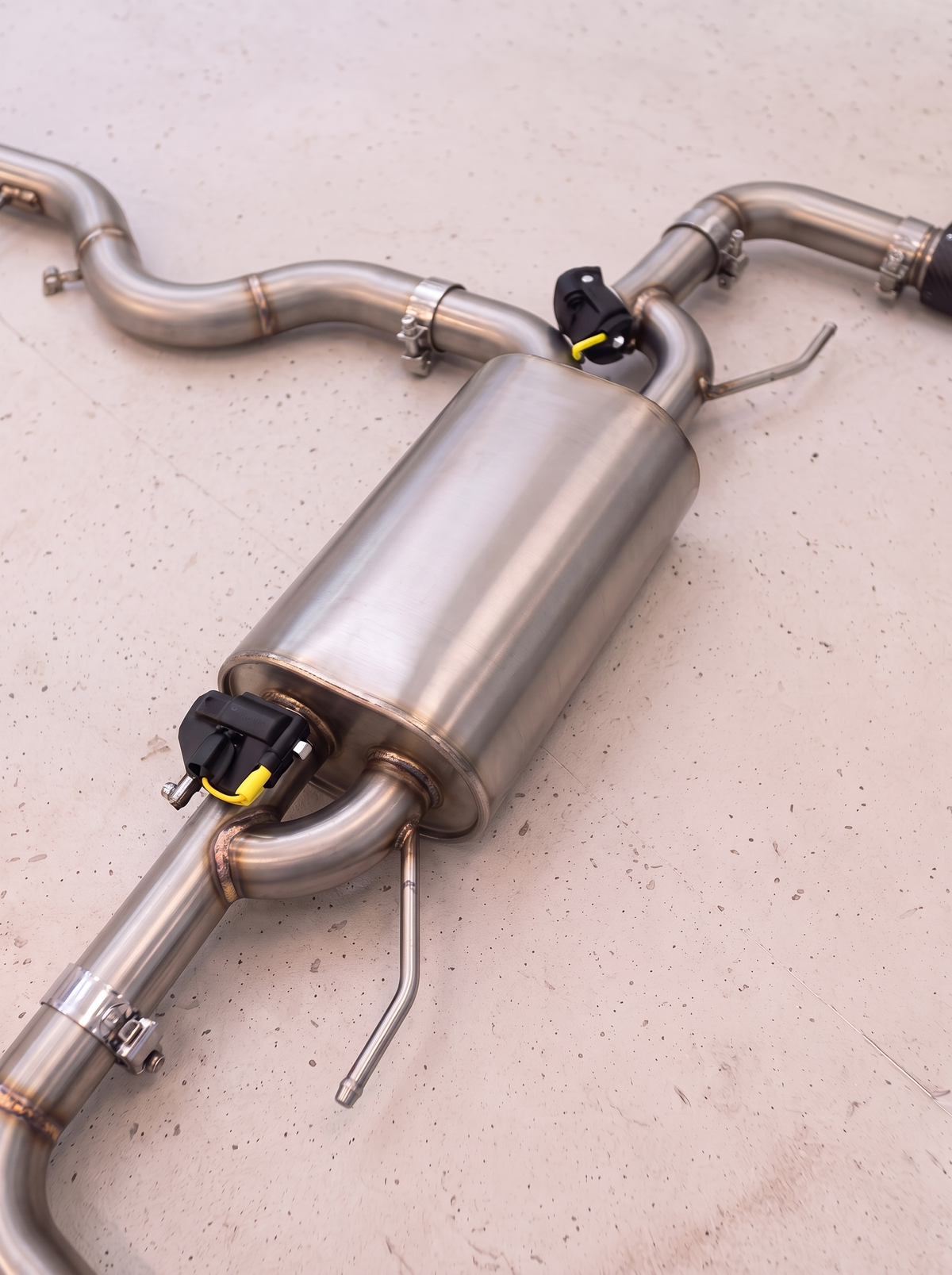 Silencieux arrière inox de la ligne d'échappement ROG pour BMW 320i G20 2.0T