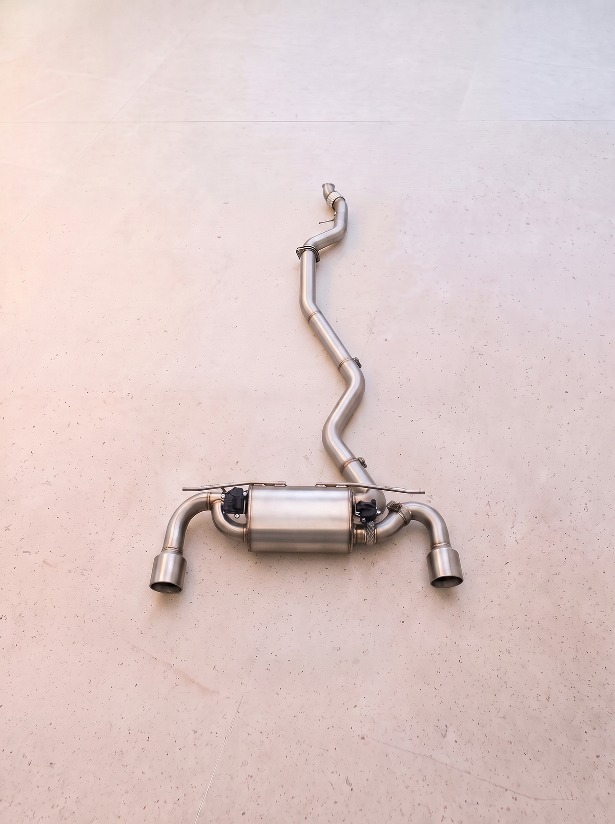 Ligne d'échappement inox à clapets ROG pour BMW M135i N55 3.0T
