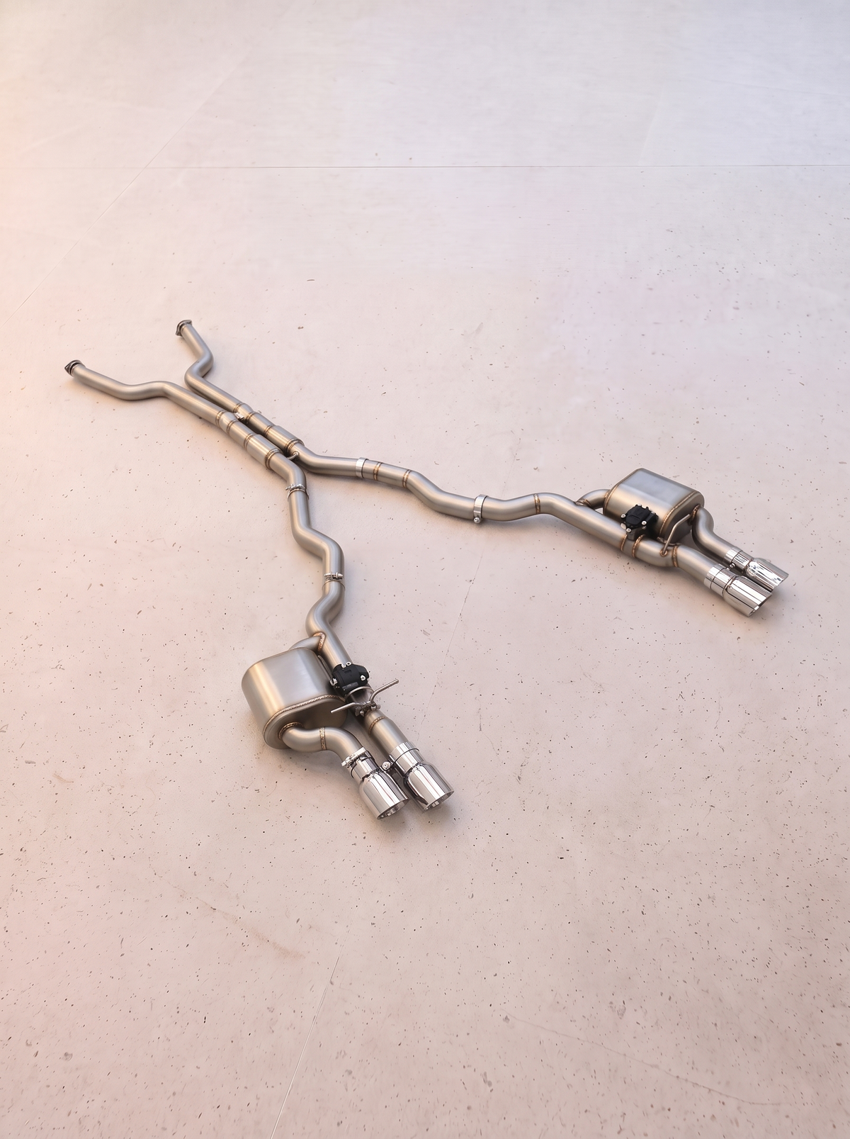 Ligne d'échappement inox à clapets ROG pour BMW M6 E63 V10 5.0L