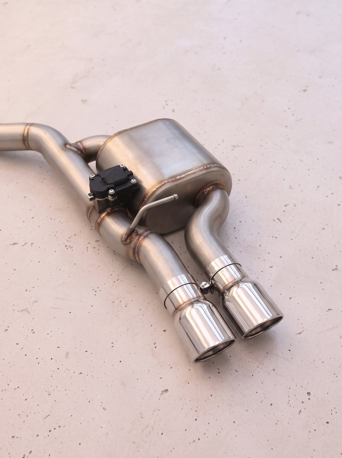 Silencieux arrière inox de la ligne d'échappement ROG pour BMW M6 E63 V10 5.0L