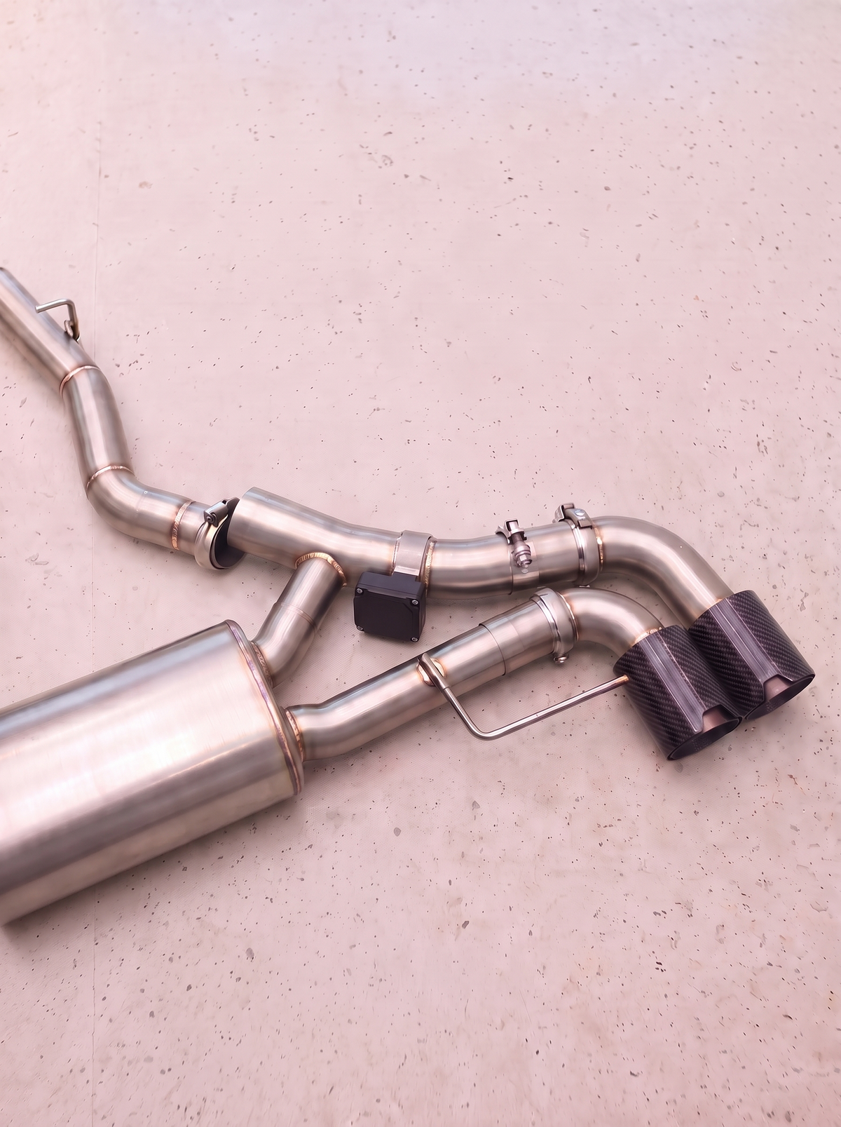 Silencieux arrière inox de la ligne d'échappement ROG pour BMW X6 M60i LCI 4.4TT