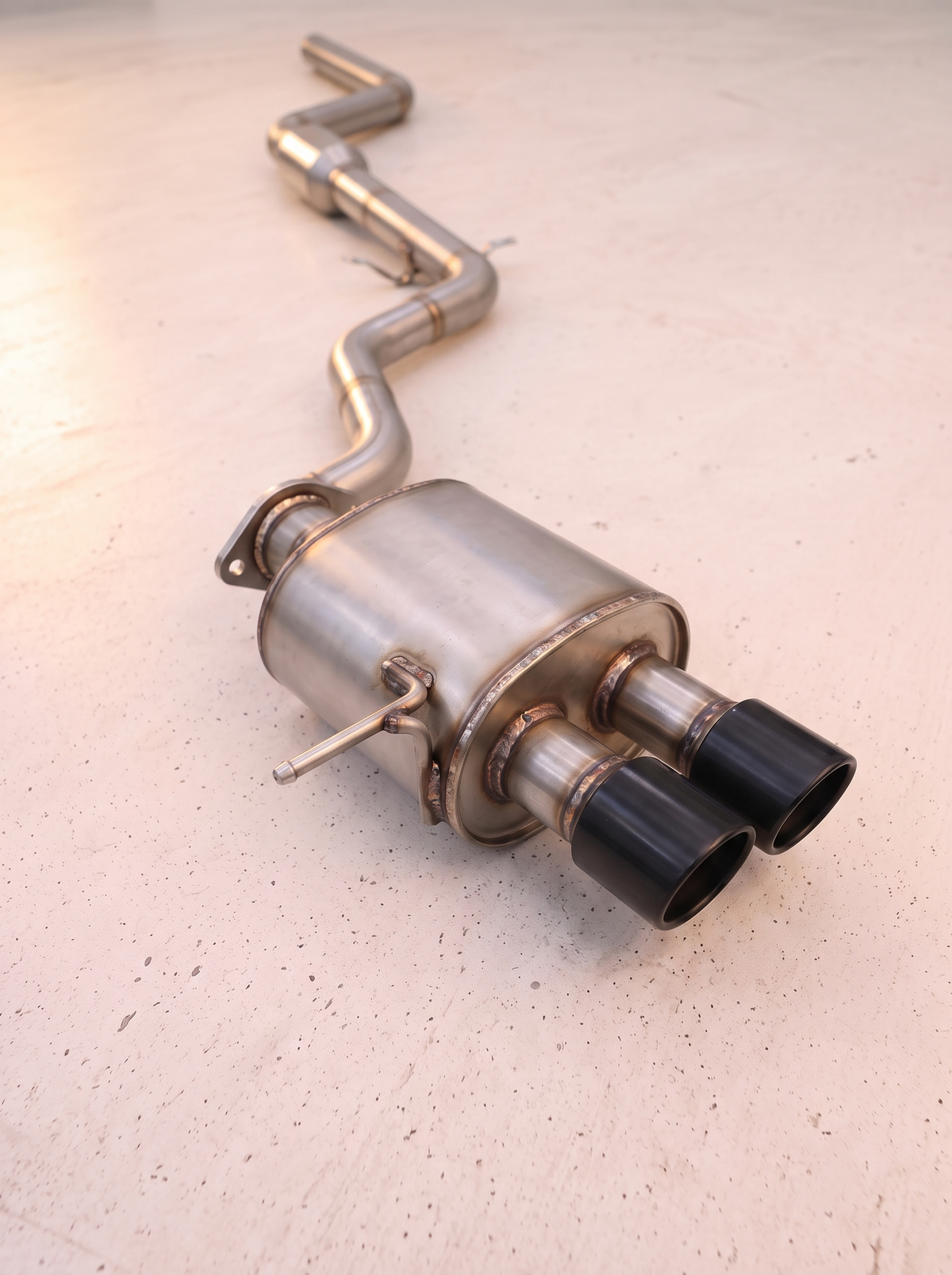 Ligne d'échappement sport inox ROG pour BMW Z4 E89 2.0T, vue au sol