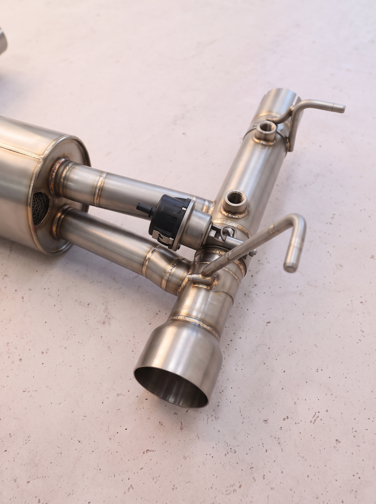 Silencieux arrière inox de la ligne d'échappement ROG pour Ferrari F8 Spider 3.9 V8