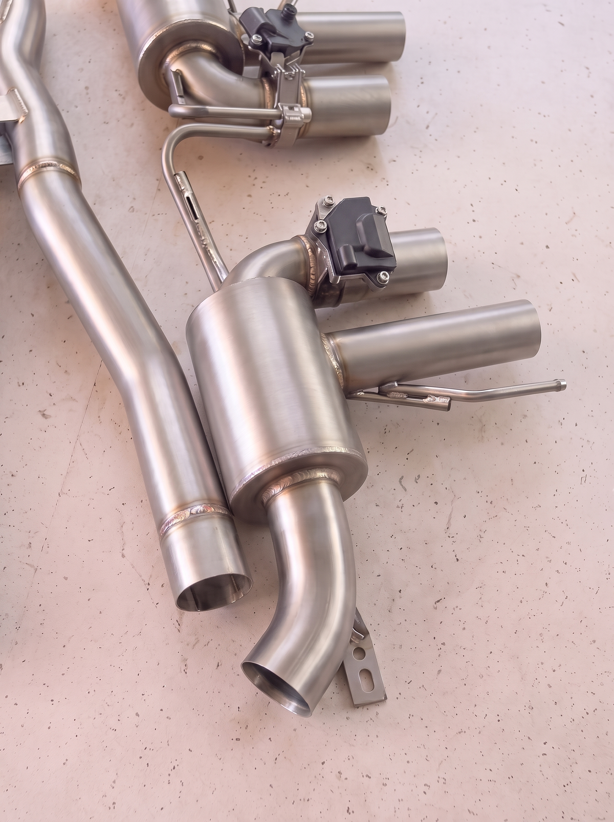 Silencieux arrière inox de la ligne d'échappement ROG pour Ferrari Portofino 3.9 V8