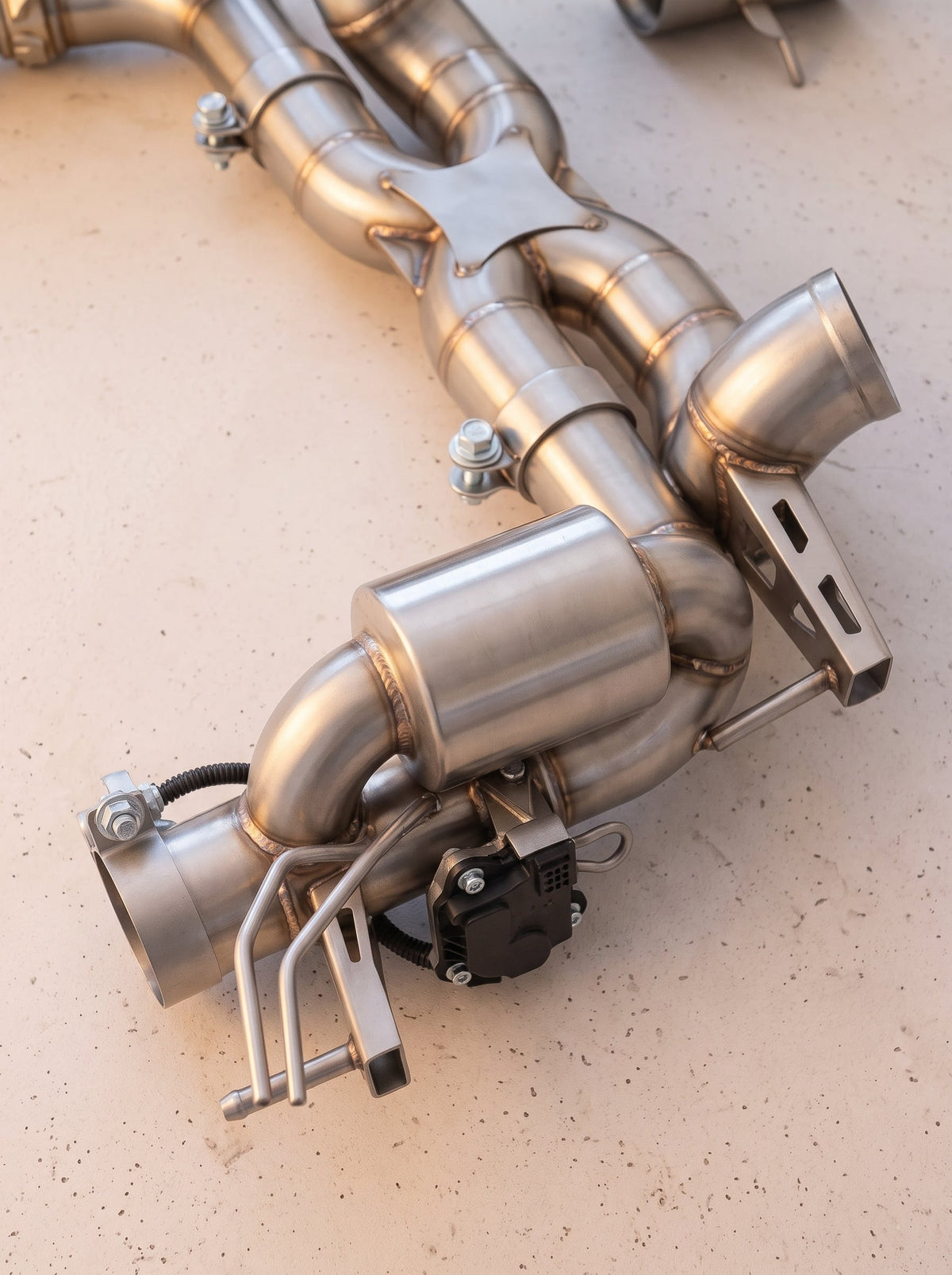 Ligne d'échappement à clapets ROG pour Ferrari Roma V8