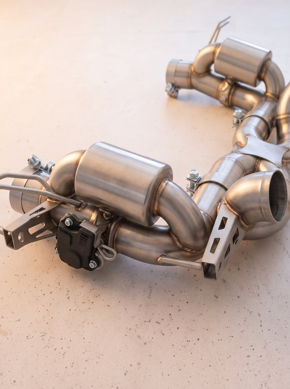 Ligne d'échappement à clapets ROG pour Ferrari Roma V8