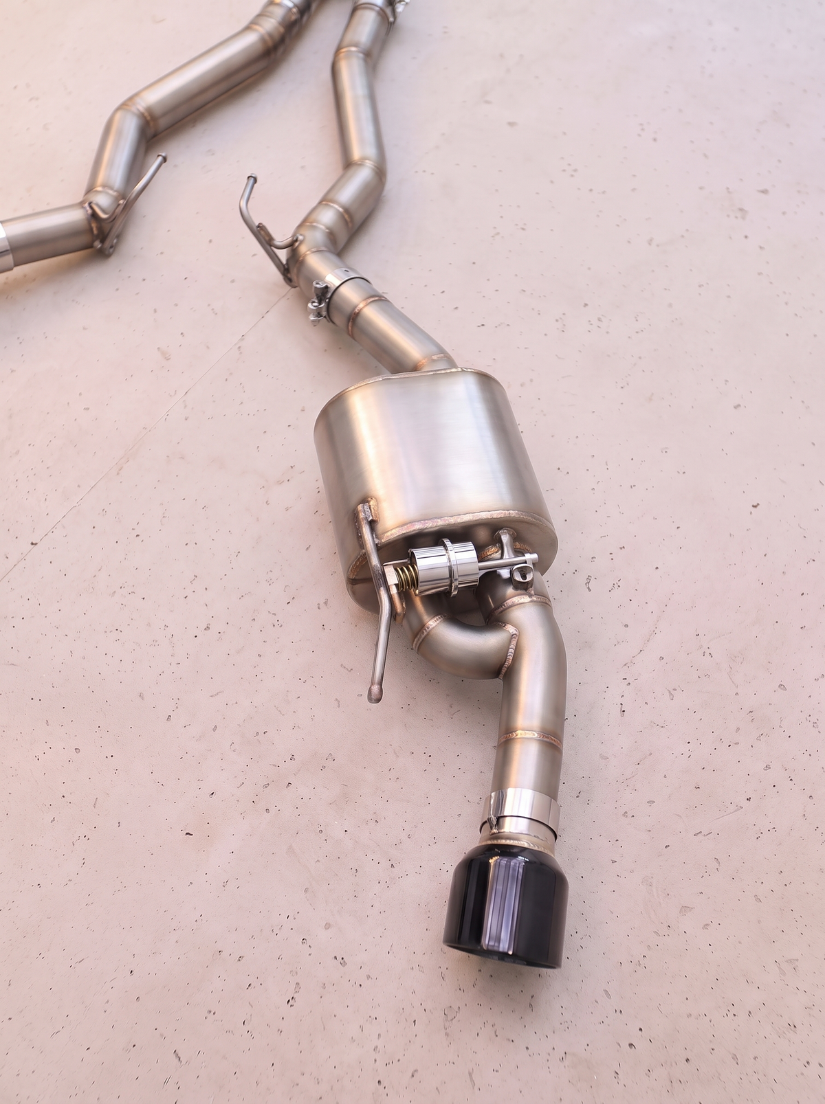Silencieux arrière inox de la ligne d'échappement ROG pour Ford Mustang EcoBoost S550 2.3