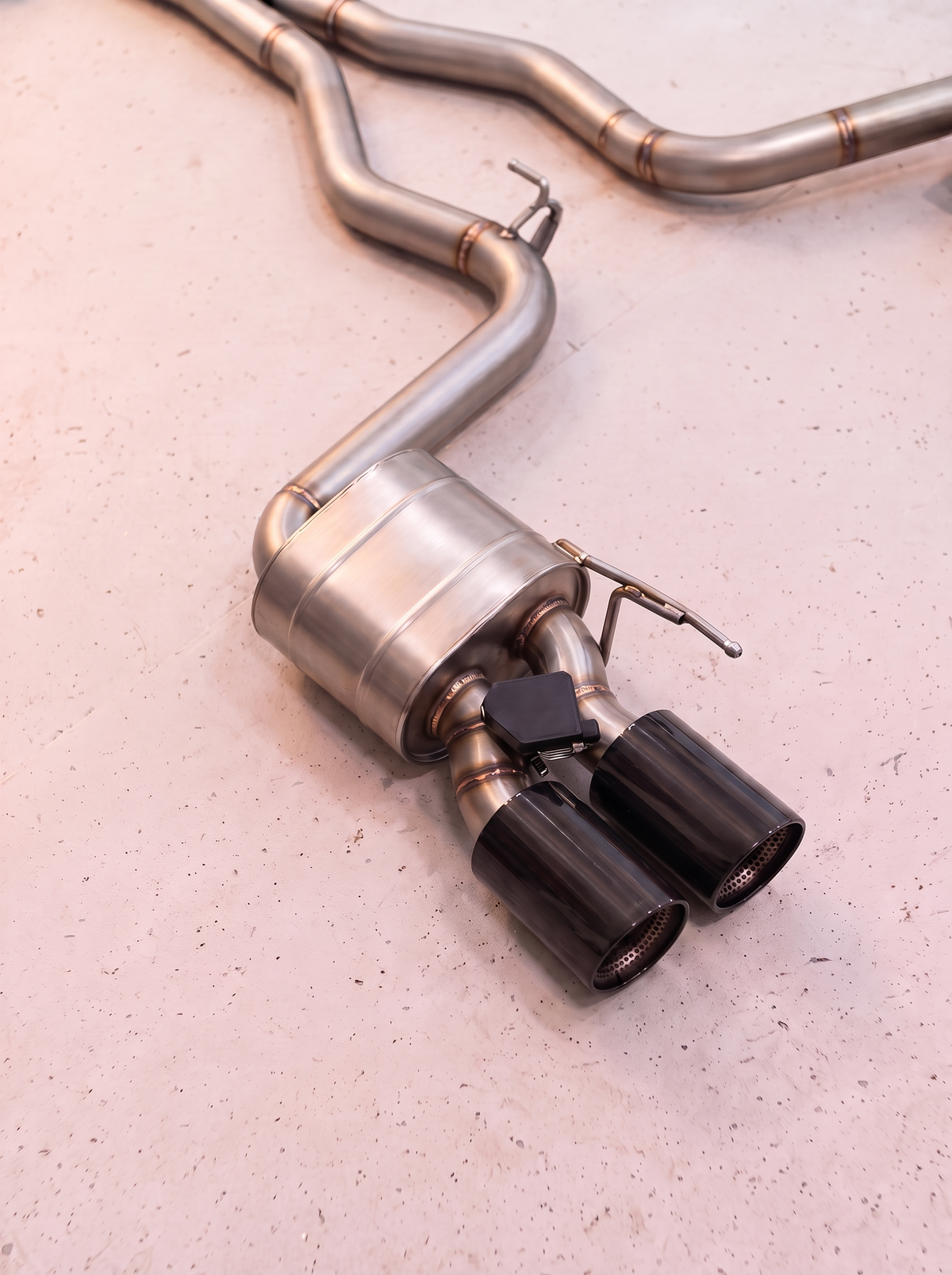 Silencieux arrière inox de la ligne d'échappement ROG pour Ford Mustang GT S197 V8 5.0