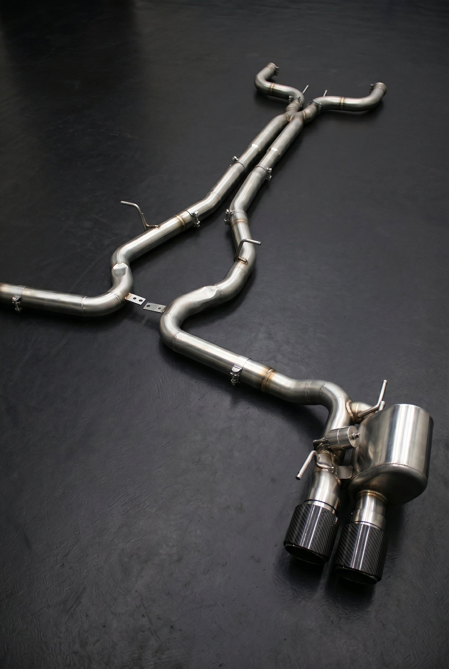 Ligne d'échappement MASERATI LEVANTE V6 / V8