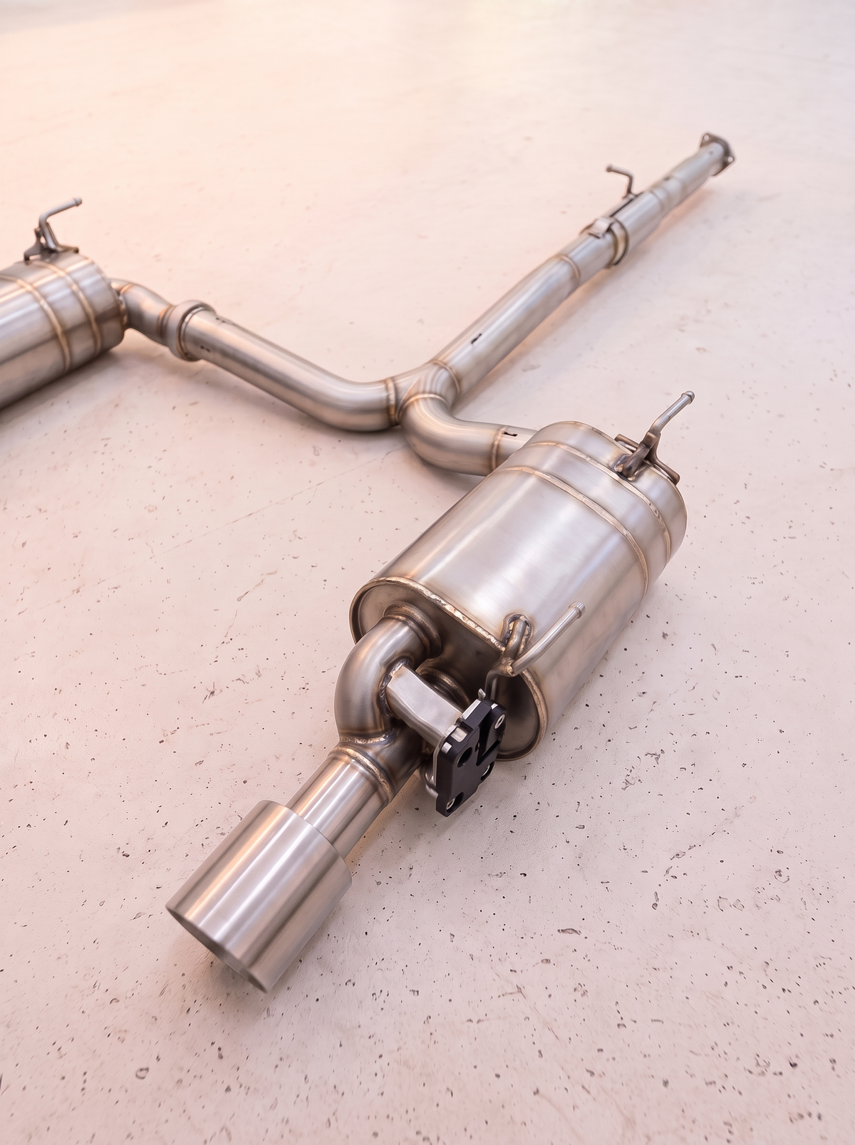Ligne d'échappement sport inox ROG pour Honda S2000 AP2, vue au sol