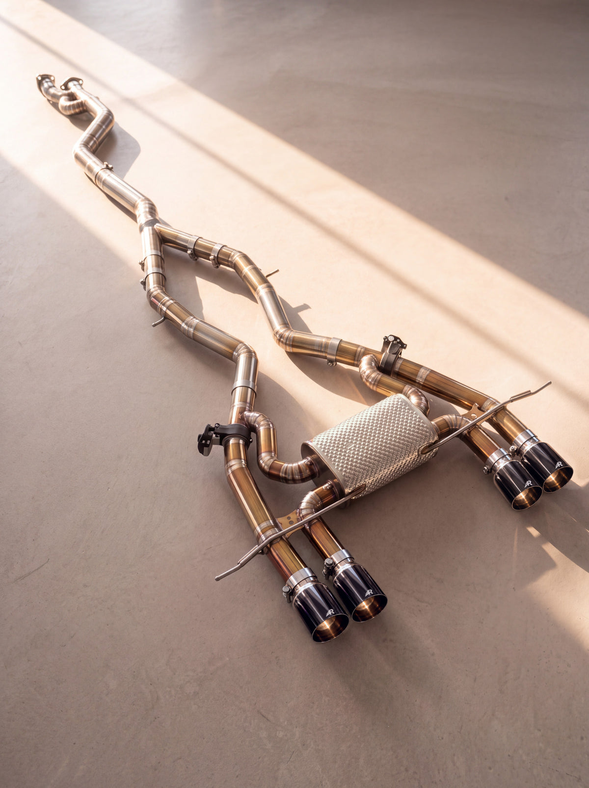 Ligne d'échappement titane brossé à clapets pour BMW M3 / M4 G80 / G81 / G82 / G83 3.0T (2021-2026), son pur sans résonateur, embouts Rog noir brillant - RogMotorsport