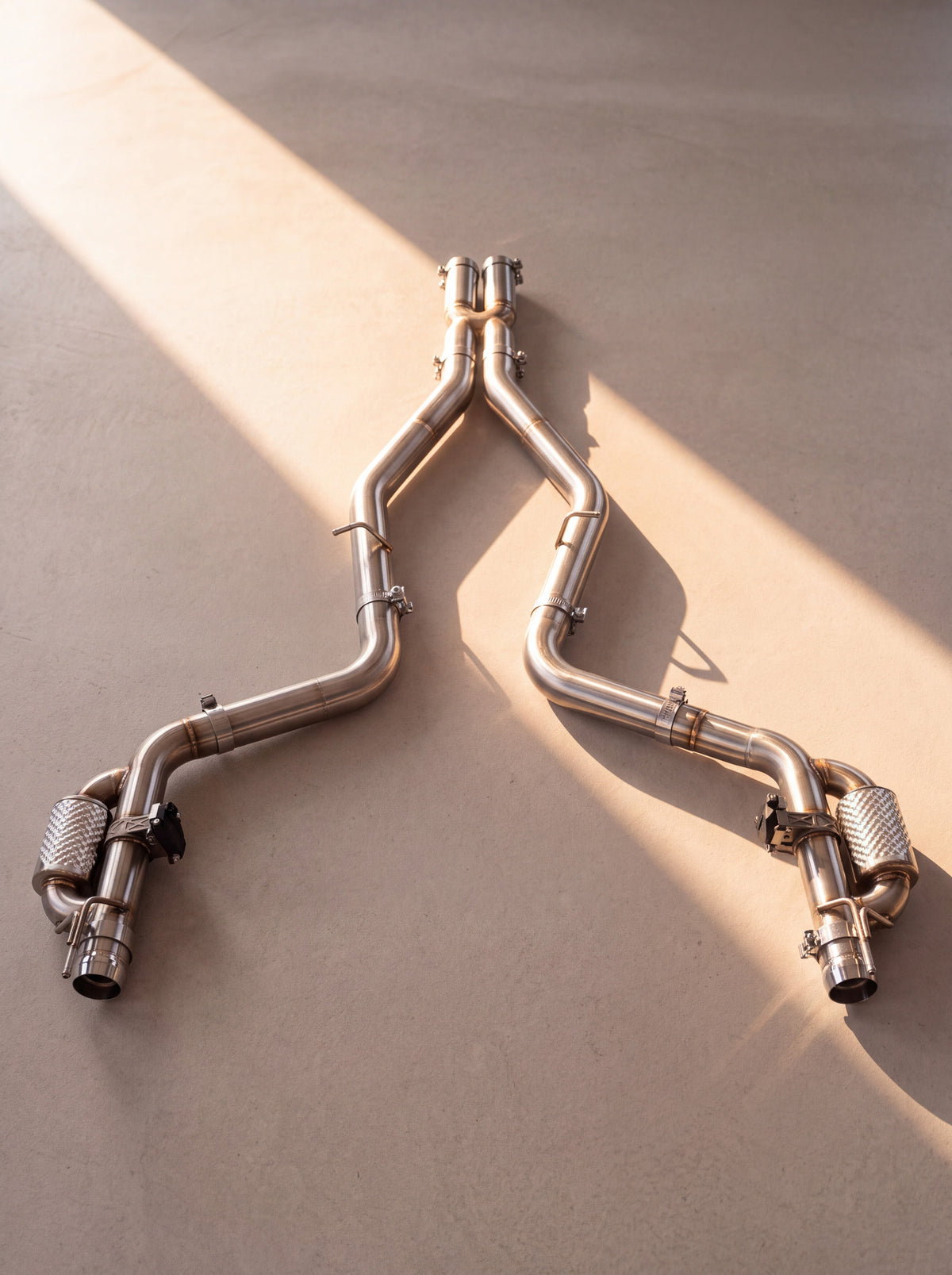 Ligne d'échappement titane brossé à clapets pour Dodge Challenger R/T HEMI V8 5.7 (2016-2022), son pur sans résonateur - RogMotorsport