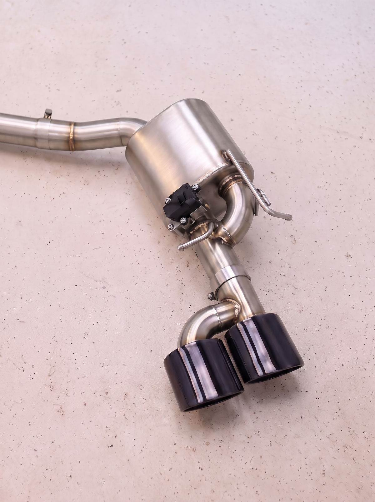 Silencieux arrière inox de la ligne d'échappement ROG pour Mercedes-AMG C63 W204 6.2 V8 M156