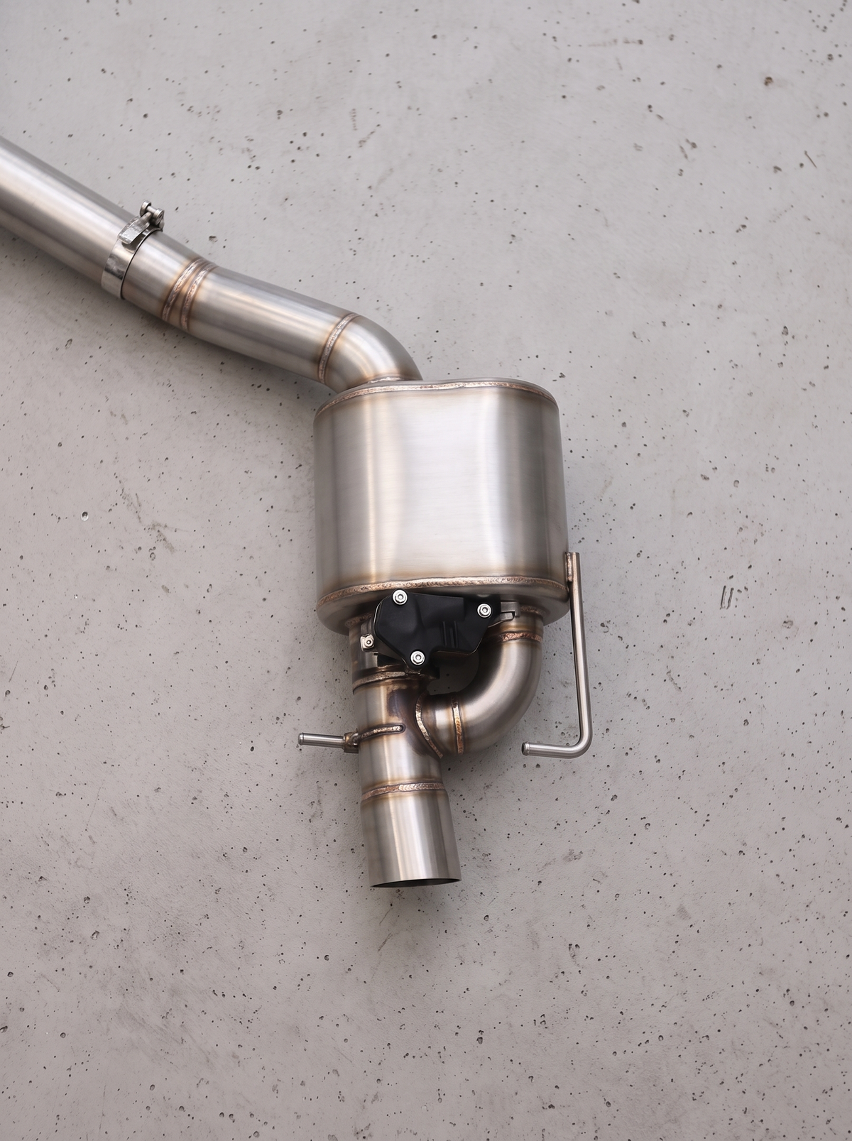 Silencieux arrière inox de la ligne d'échappement ROG pour Mercedes-AMG E63 W212 5.5 V8