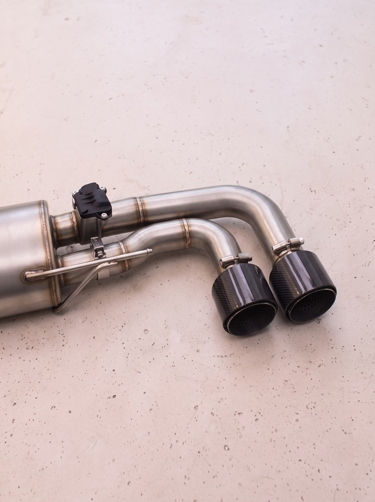 Silencieux arrière inox de la ligne d'échappement ROG pour Porsche Cayenne S 9YA 2.9 V6