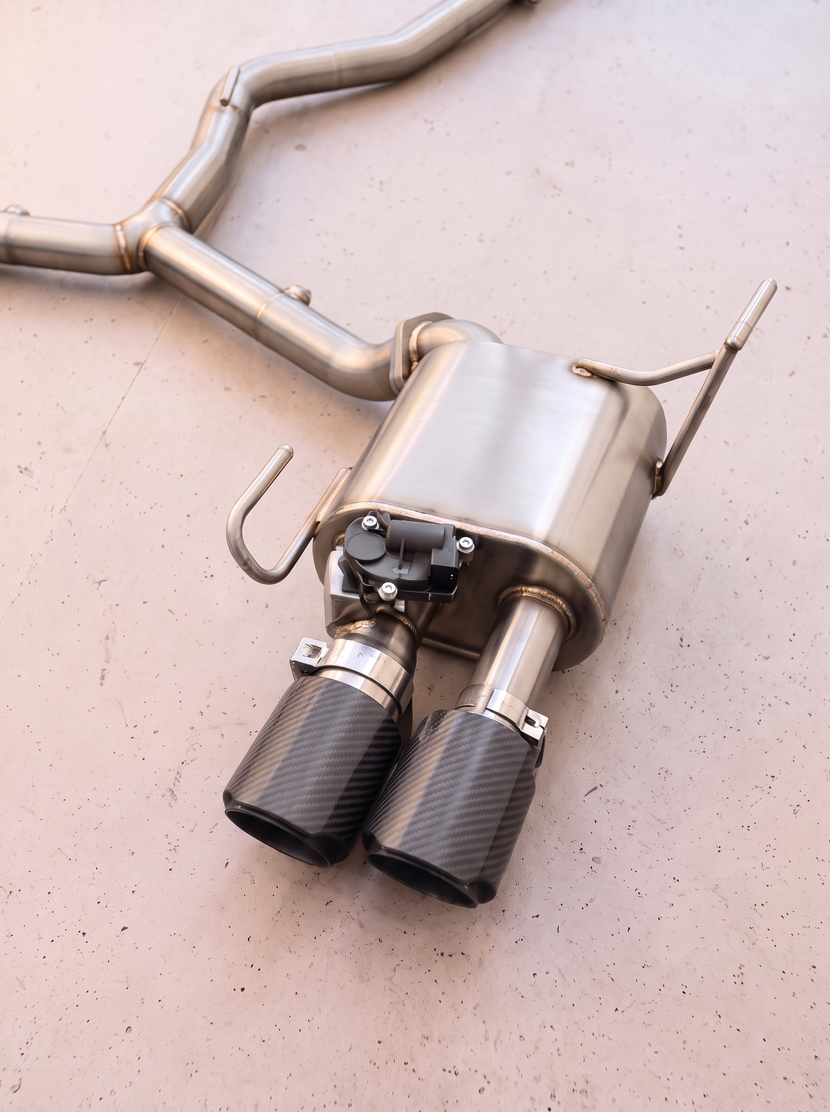 Silencieux arrière inox de la ligne d'échappement ROG pour Subaru WRX VB 2.4 Turbo