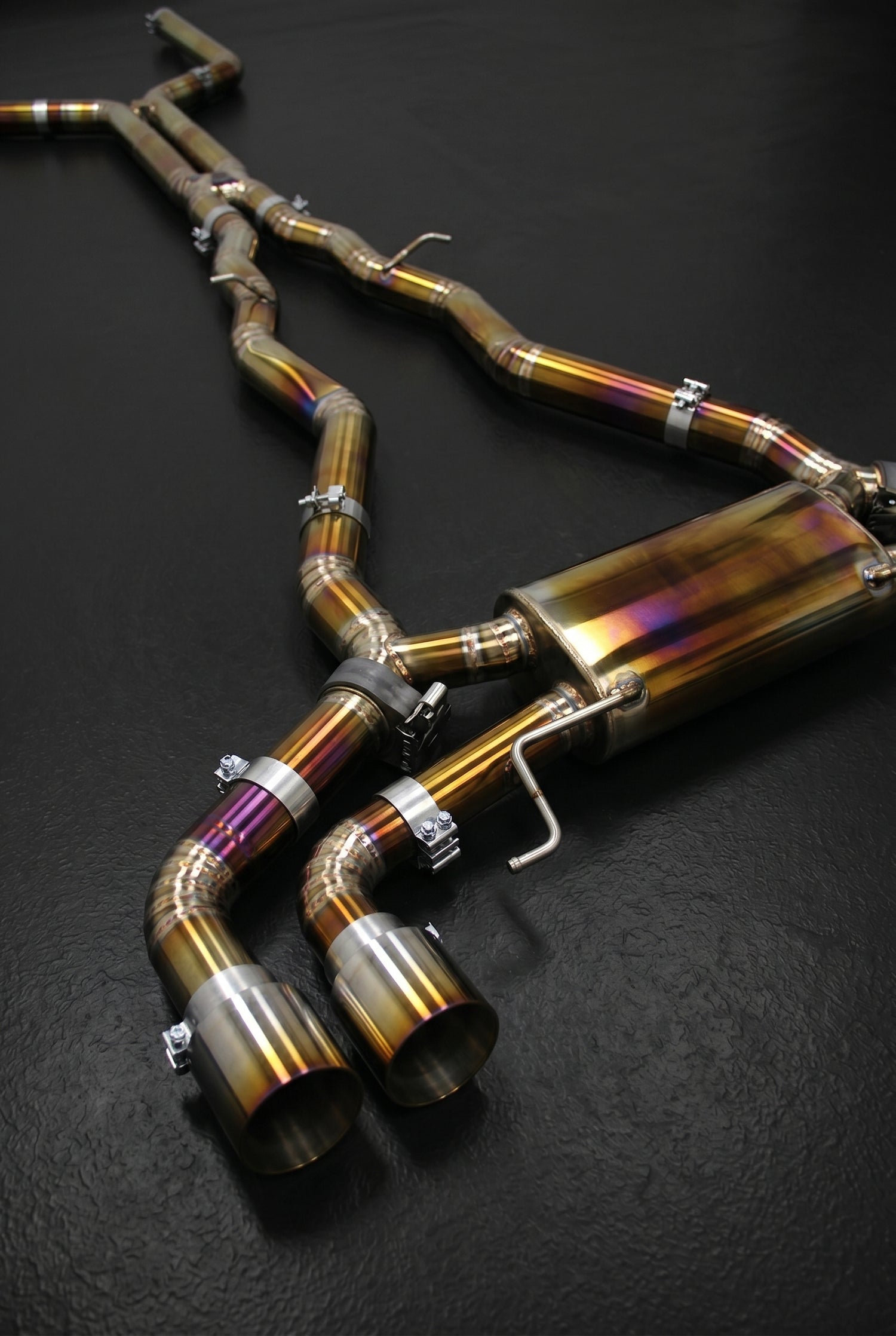 Ligne d'échappement BMW M8 F91 / F92 / F93