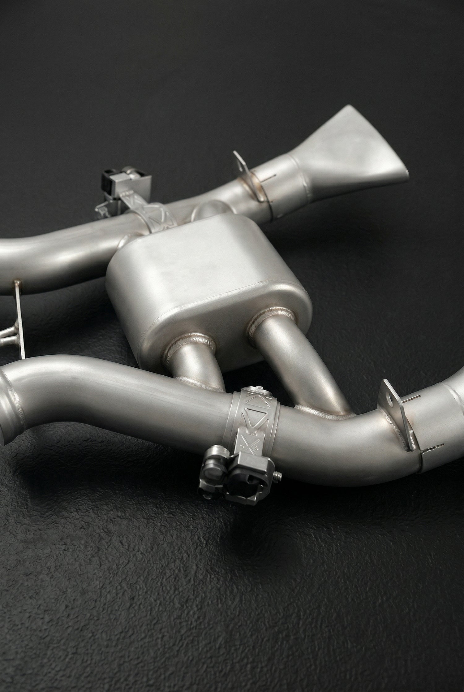 Ligne d'échappement MCLAREN 650S V8